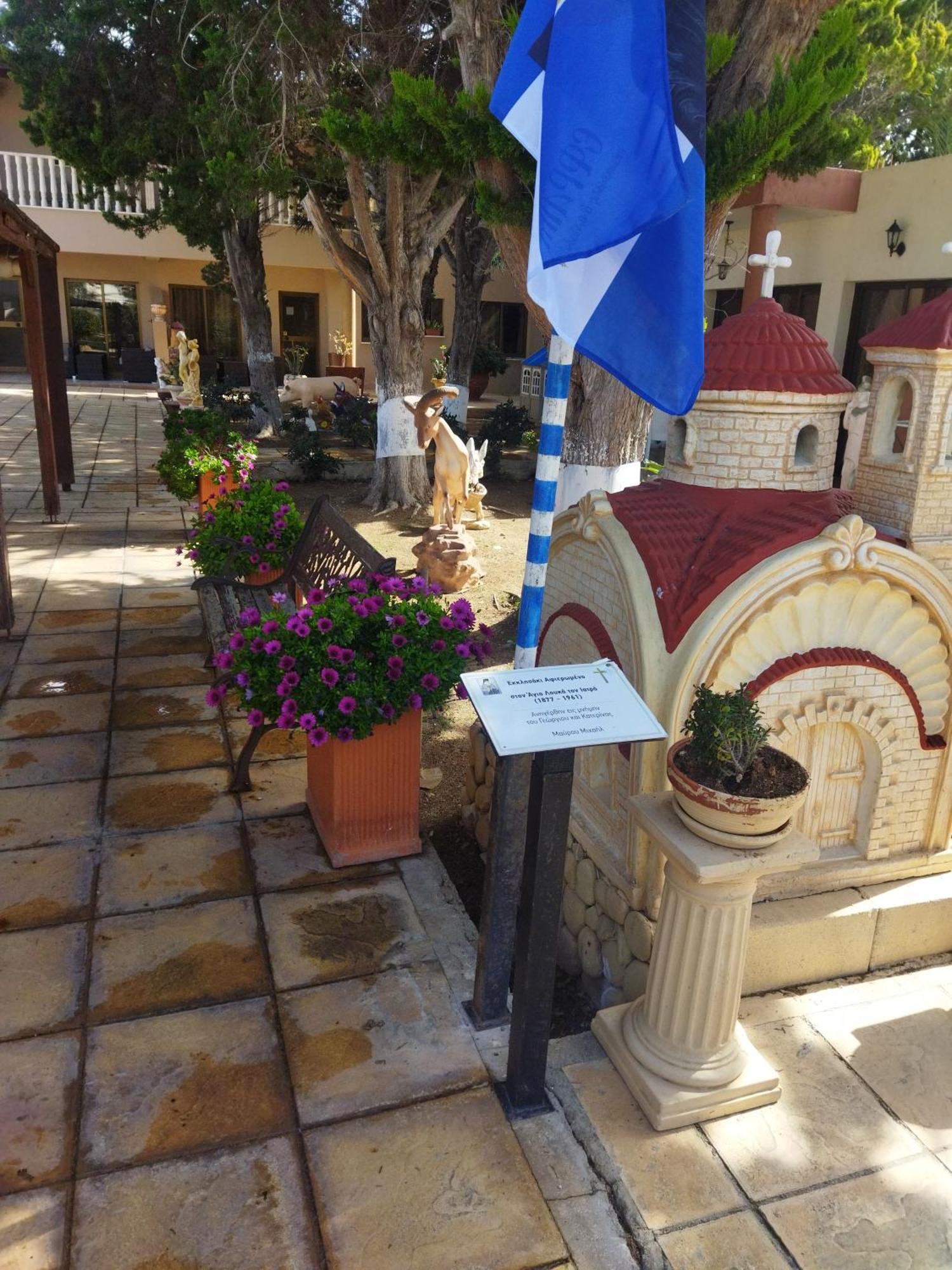 Anastasia Holiday Apartments Paphos ภายนอก รูปภาพ