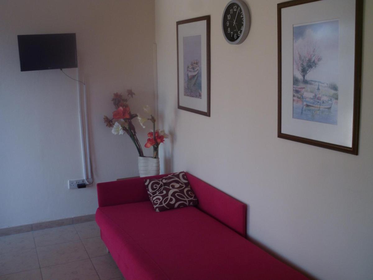 Anastasia Holiday Apartments Paphos ภายนอก รูปภาพ